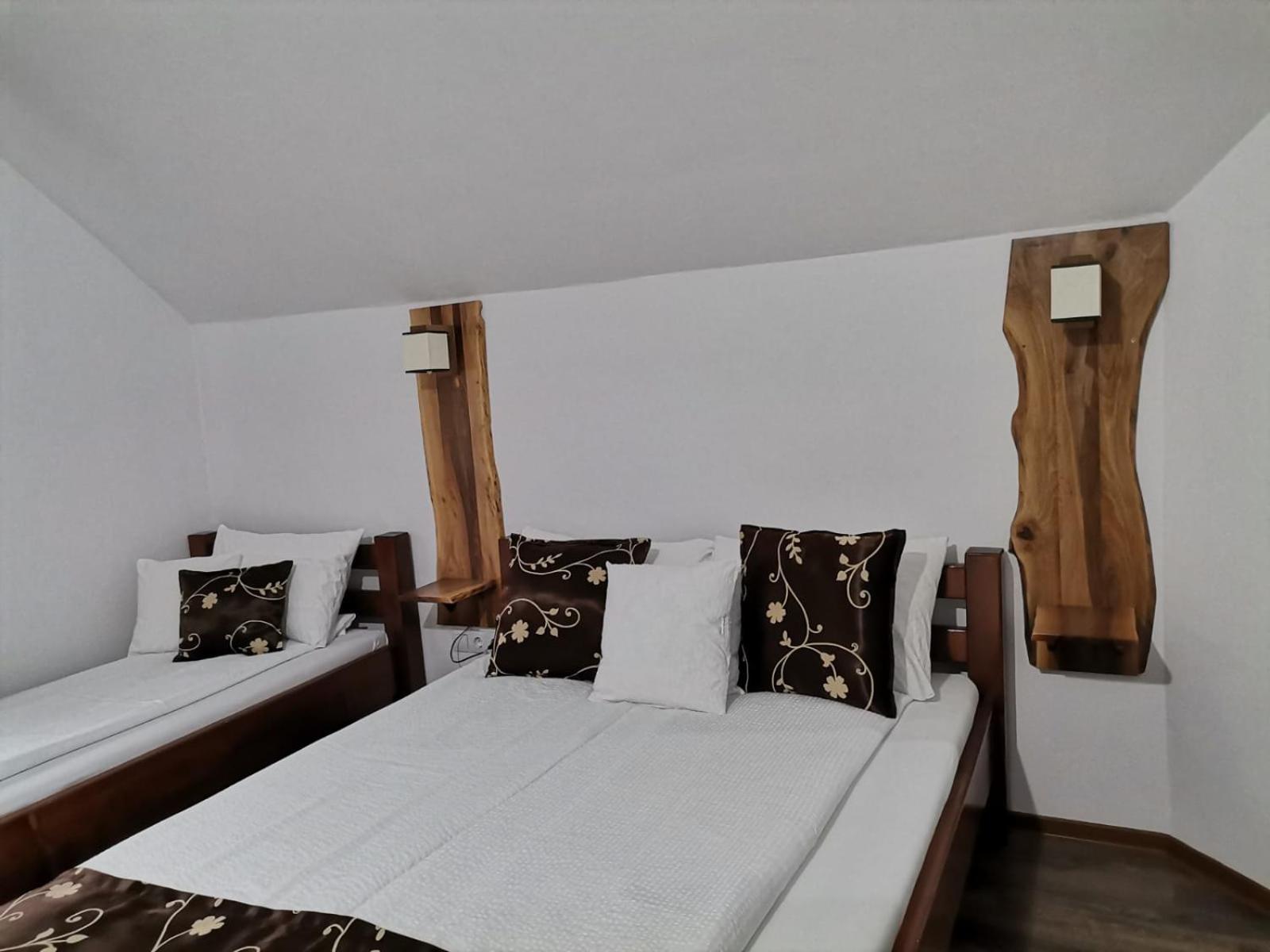 Dio Vendeghaz Hotel Praid Exterior photo
