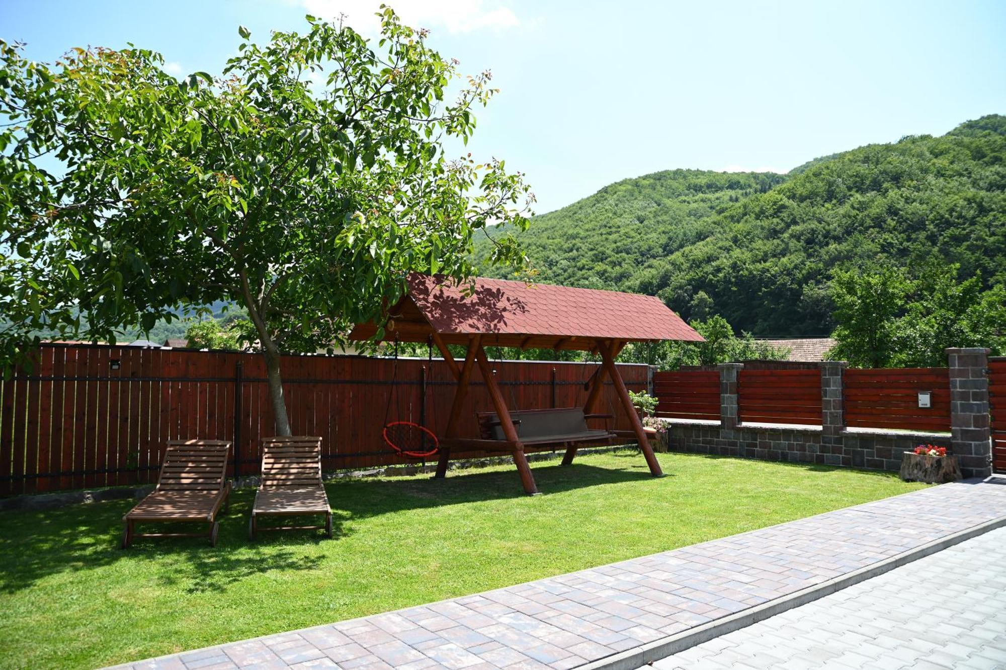 Dio Vendeghaz Hotel Praid Exterior photo